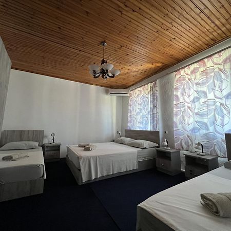 Onetwosleep Guesthouse Shkodër Eksteriør bilde